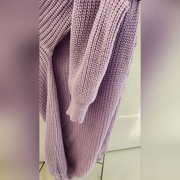 Sweater - Picture 5 of 5